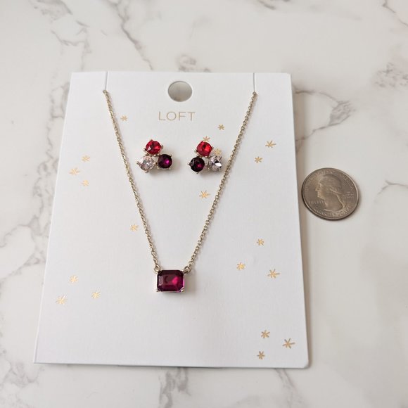 LOFT Necklace & Earring Set - Picture 3 of 6